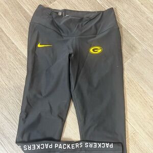 Green Bay Nike Leggings